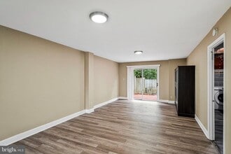 Building Photo - 14707 Bentley Square