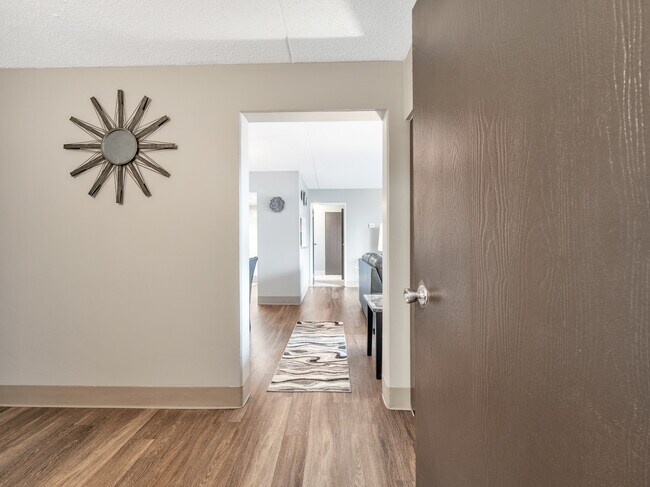 Building Photo - FUR Property Management Short Term Rentals