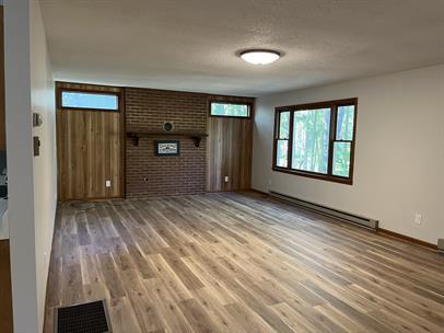 Foto del edificio - 33 Baker Dr