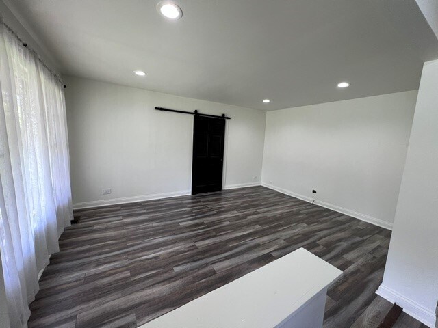 Foto del edificio - 1216 Carswell Ave