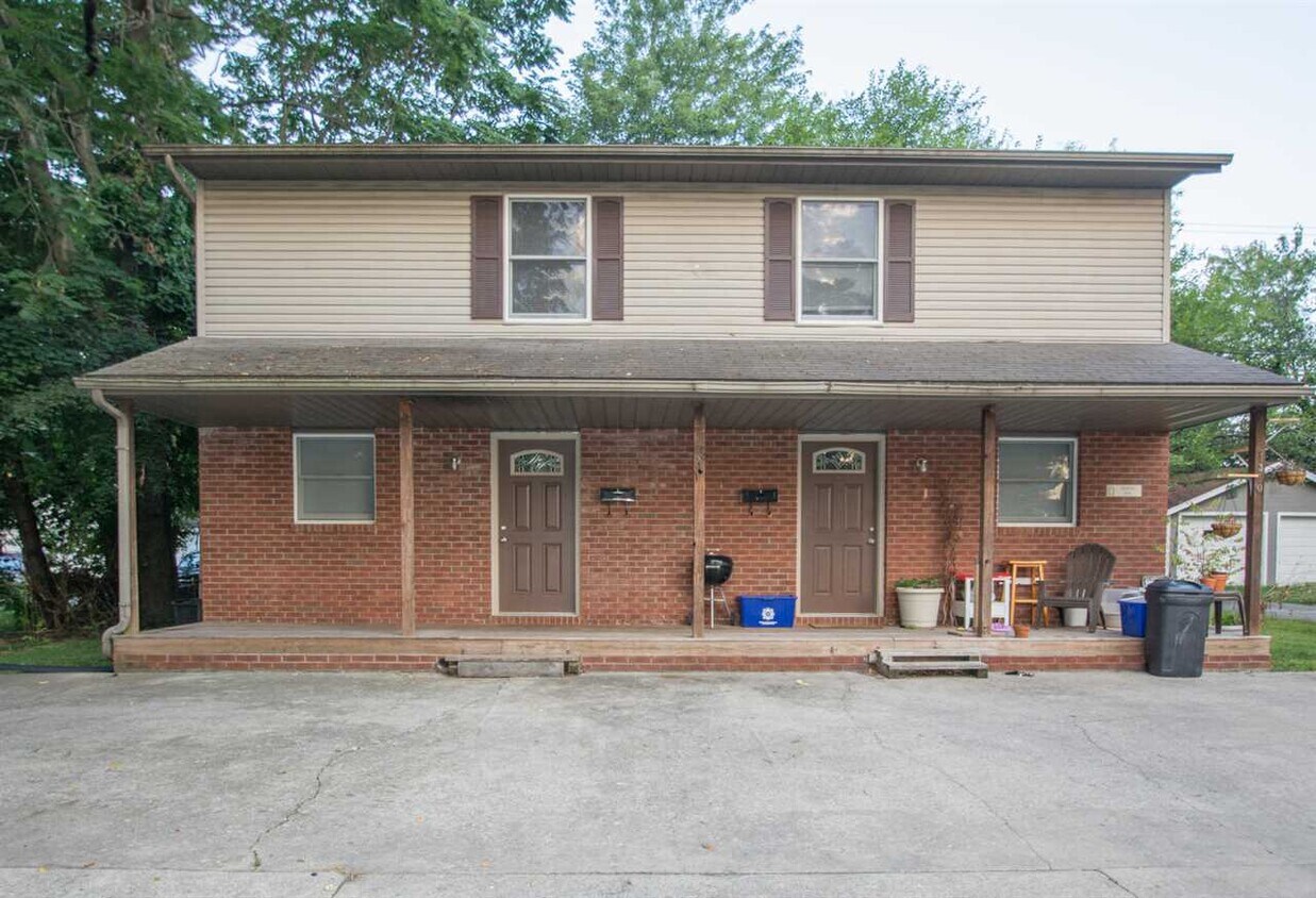 Primary Photo - 1310 S Madison St