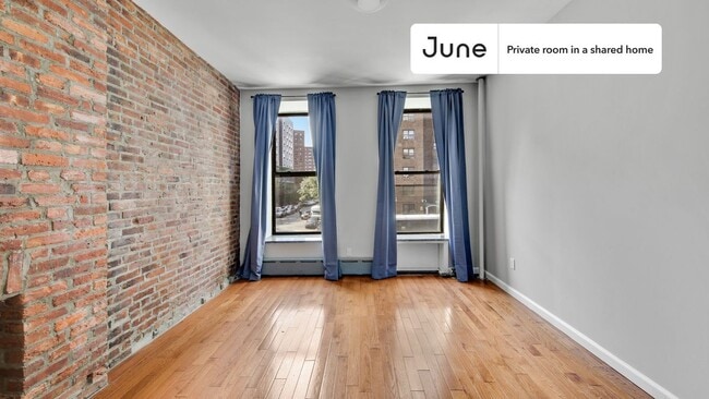 Building Photo - Private bedroom in 2 bed/1 bath Home