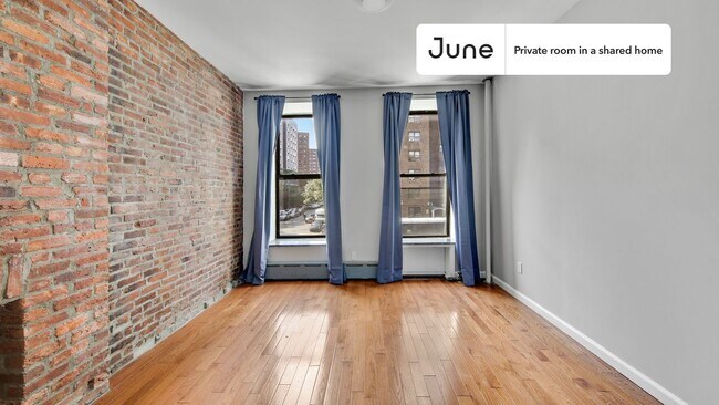Foto del edificio - Room in Shared 2 bed/1 bath home
