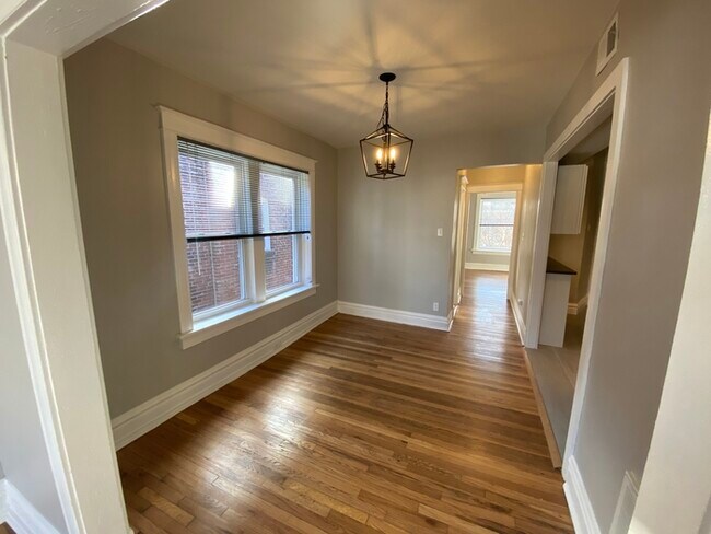 Building Photo - Tower Grove East 1 Bedroom units