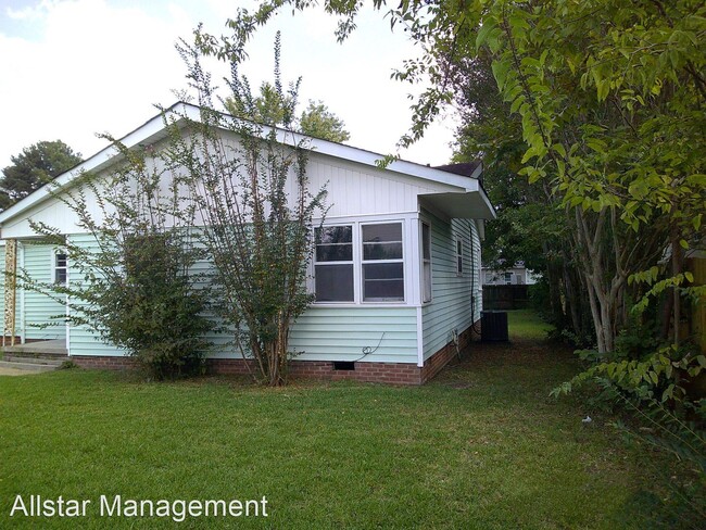 Building Photo - 3 br, 1 bath House - 408 Lumpkin Ave