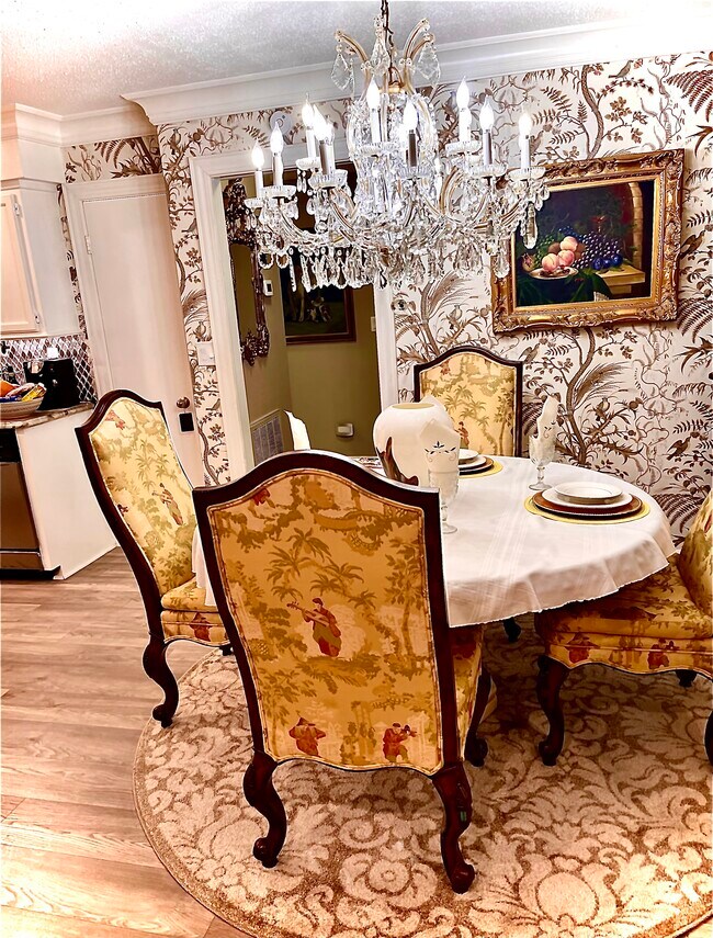 Foto del edificio - 124 Highridge Dr