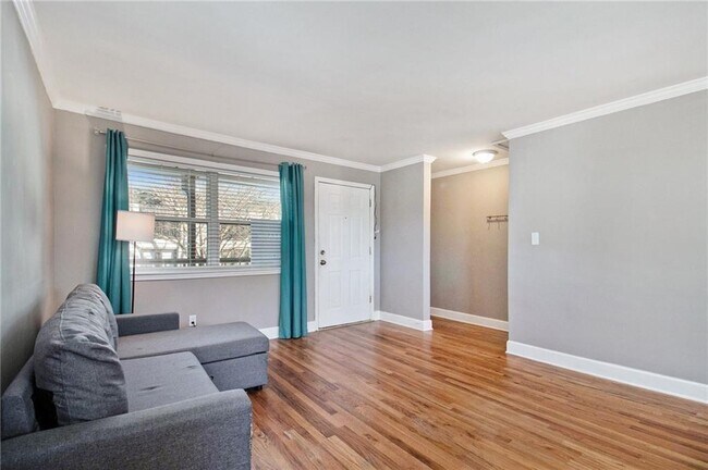 Foto del edificio - 48 Peachtree Ave NE