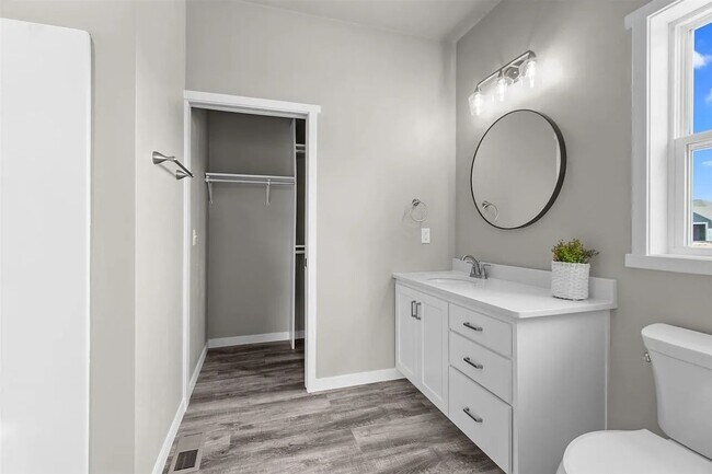Foto del edificio - 411 Founders Wy