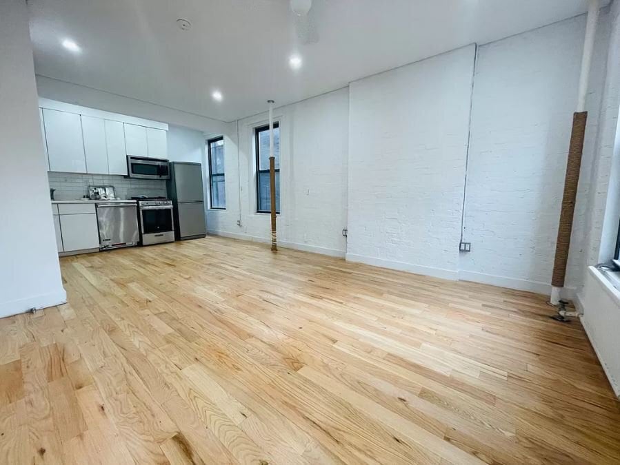 Primary Photo - 250 Mulberry Street