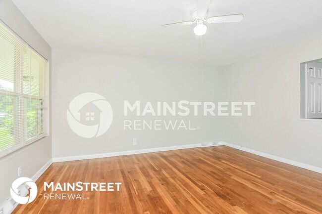 Foto del edificio - 9827 Portage Dr