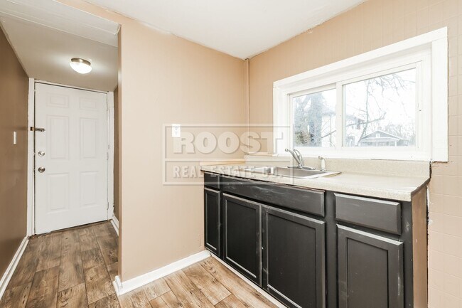 Foto del edificio - One bedroom, one bathroom double in Springfield.