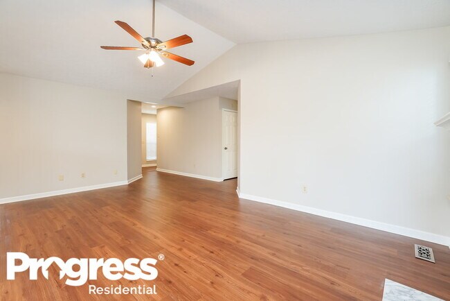Foto del edificio - 1019 Cedar Creek Village Rd