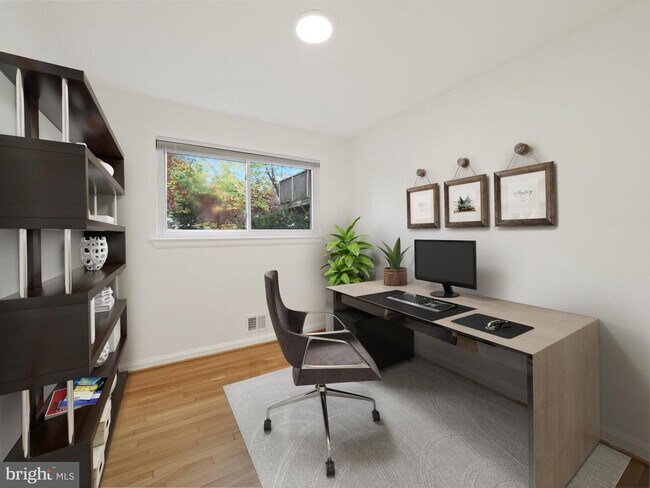 Foto del edificio - 7509 Newmarket Dr