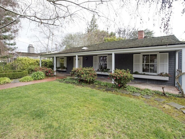 Building Photo - 215 Arden Rd