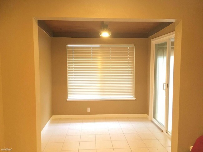 Building Photo - 1791 Camargo Dr