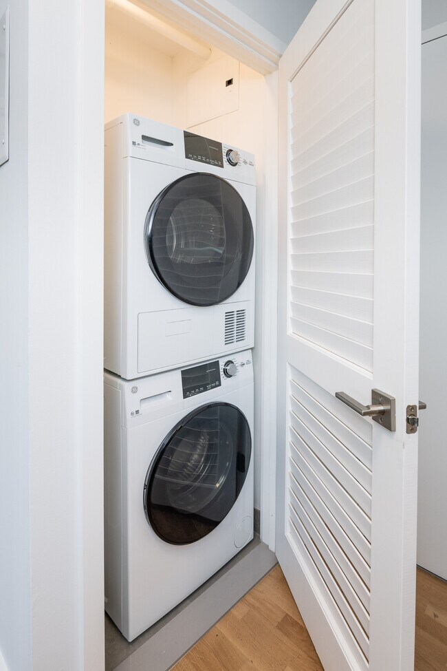 Foto del edificio - 1410 Columbia Rd