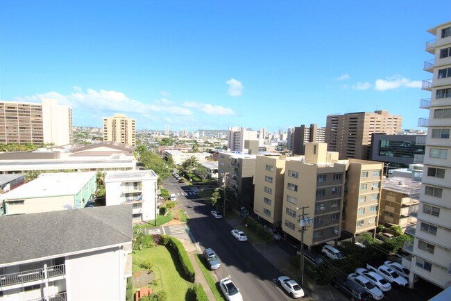 Foto del edificio - AVAILABLE NOW! 2 BED 1 BATH 1 COVERED PARK...