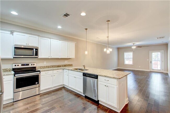 Foto del edificio - 3770 Shades Valley Ln