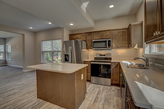 Photo - 5565 Limaburg Rd Townhome