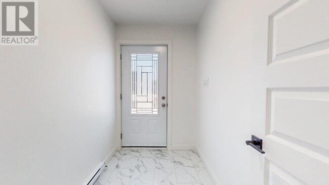 Building Photo - 250 Ladysmith Dr