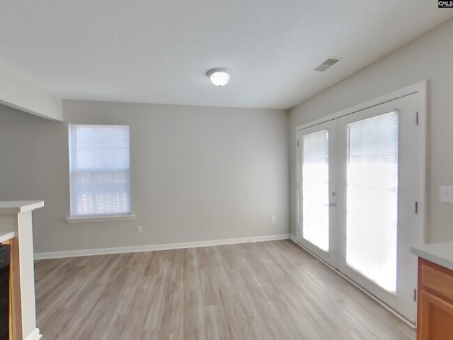 Foto del edificio - 108 Springway Dr