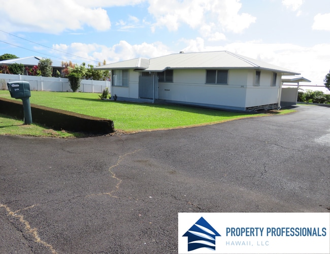 Building Photo - Vintage home & great location in Hilo