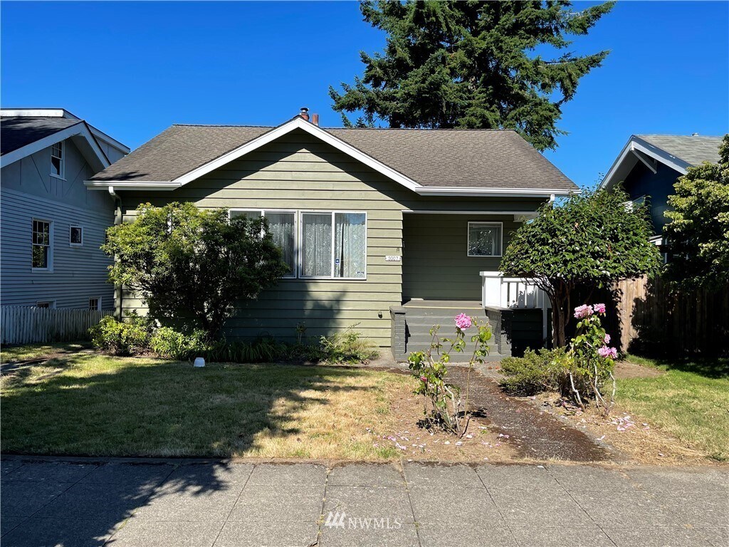 Primary Photo - 3007 44th Ave SW