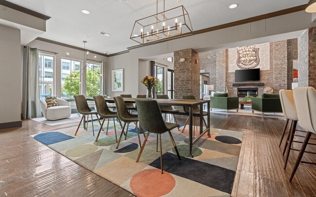 Building Photo - Riverhouse Apartments