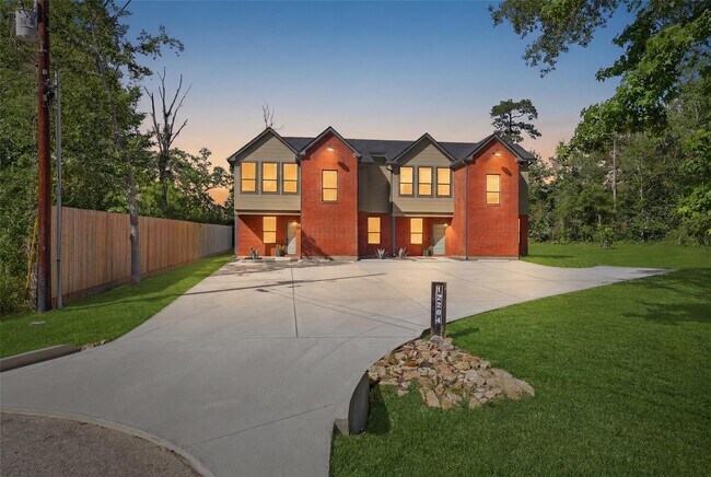 Foto del edificio - 12204 Hairston Cir