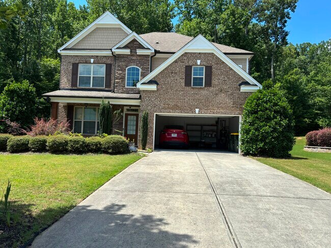 Building Photo - 2035 Davallia Ct