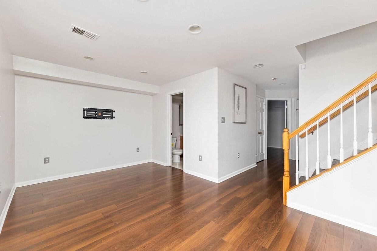 Photo - 3343 Cape May Ct (Dumfries, VA)