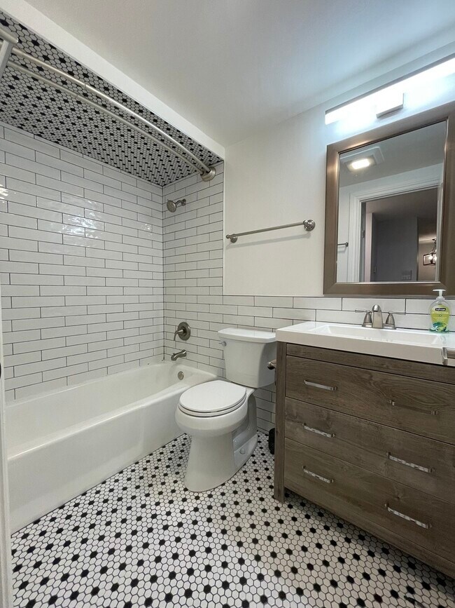 Foto del edificio - 4428 Beau Monde Dr
