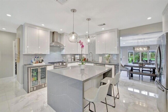 Foto del edificio - 828 SW 15th St
