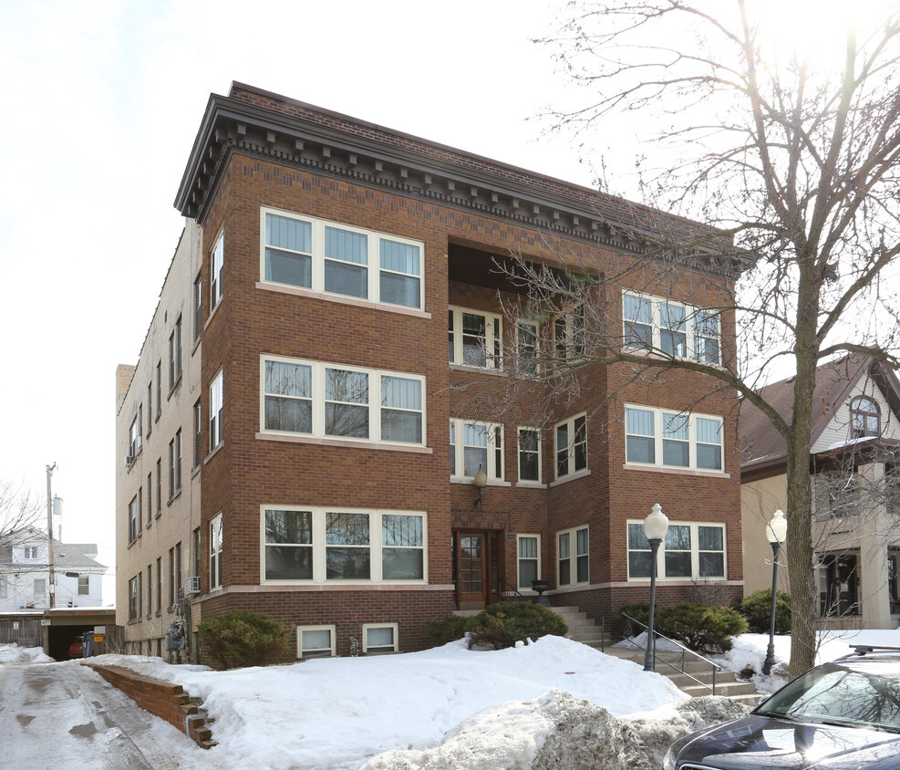 Foto del edificio - 1925 DuPont Ave S