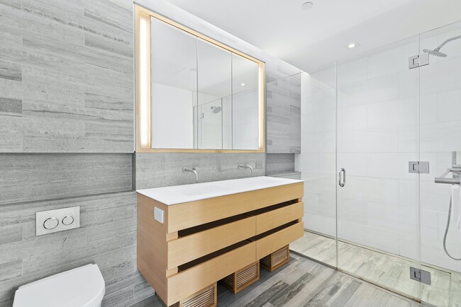 Foto del edificio - Available for Immediate Occupancy