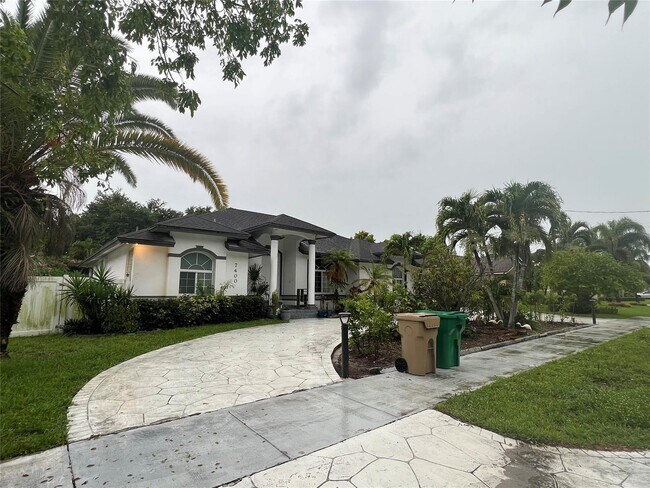 Foto del edificio - 7400 SW 37th Ct