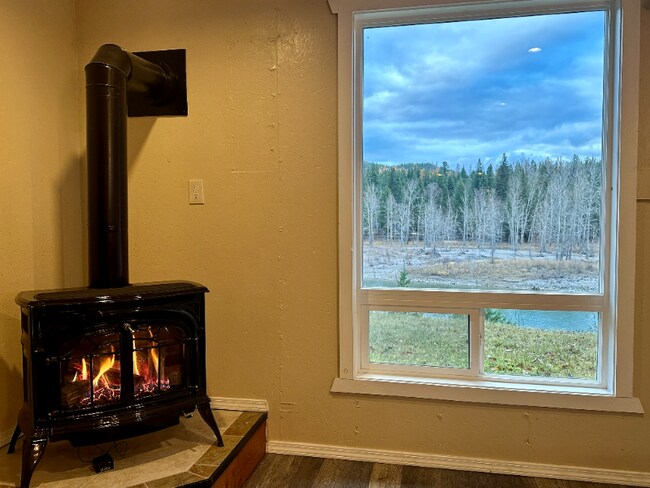 Foto del edificio - 172 River Dr