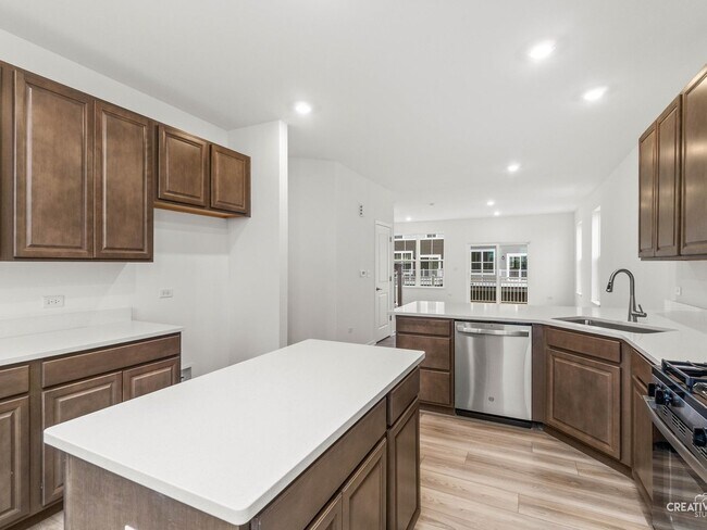 Foto del edificio - 14946 S Dyer Ln