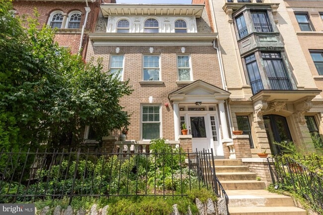 Building Photo - 1845 Kalorama Rd NW
