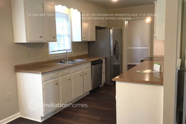 Foto del edificio - 7609 Elm Tree Ln