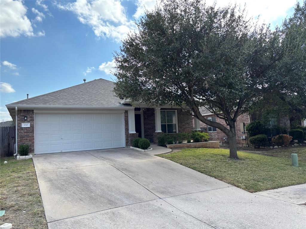 Primary Photo - 1717 Bowerton Dr