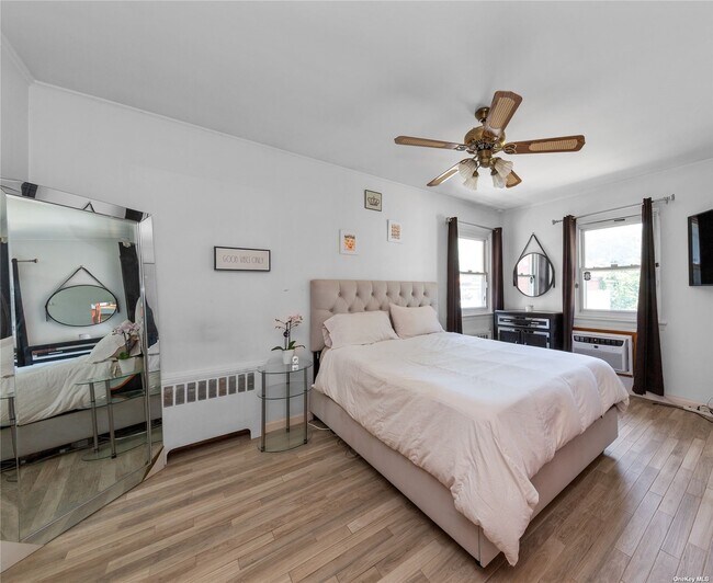 Building Photo - 198-37 50th Ave