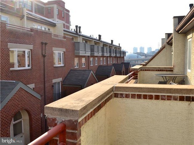 Foto del edificio - 212-24 S 24th St