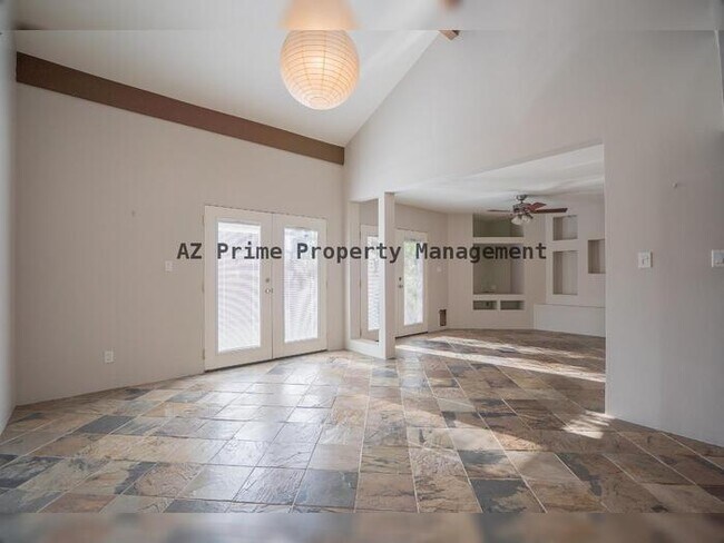 Foto del edificio - 4922 N 42nd Way