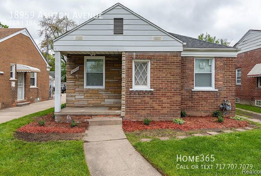 Primary Photo - Gorgeous 2 bedroom PET FRIENDLY home in De...