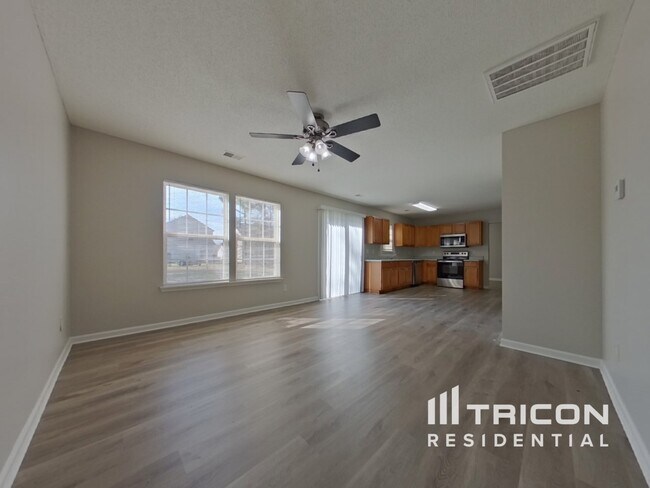 Foto del edificio - 221 Meyer Ln