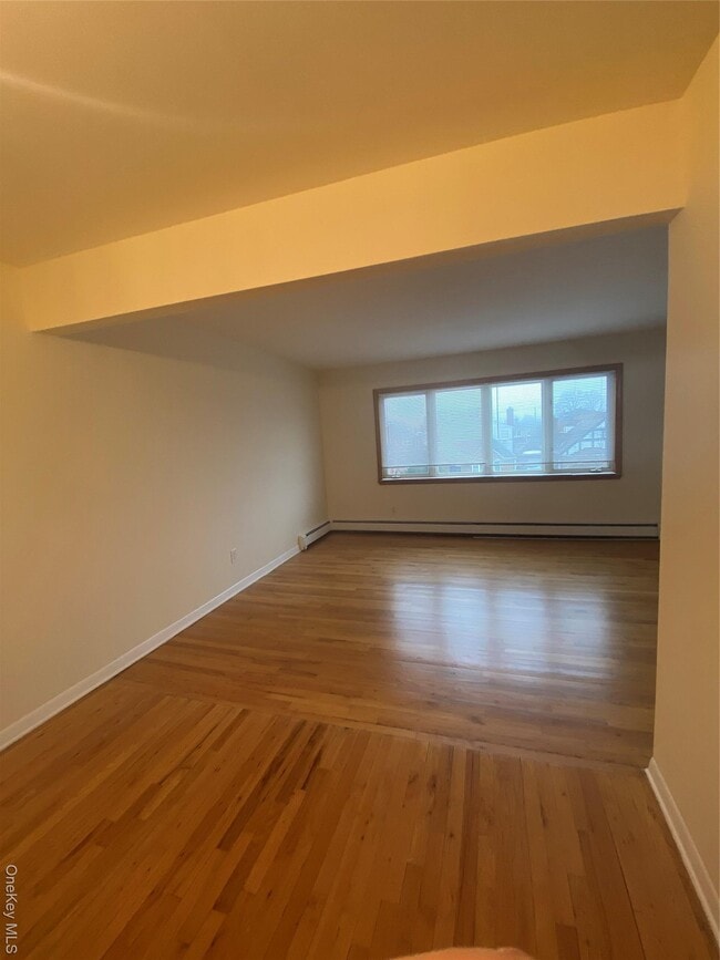 Building Photo - 151-55 20th Rd