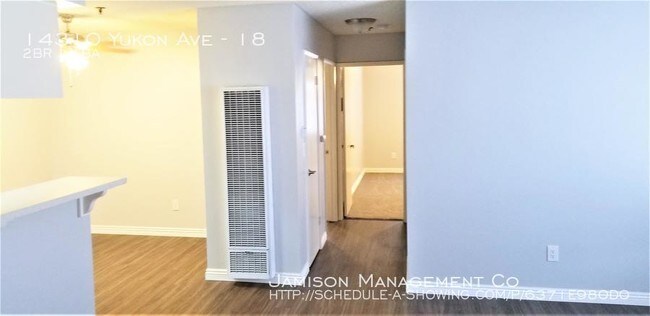 Foto del edificio - 14310 Yukon Ave