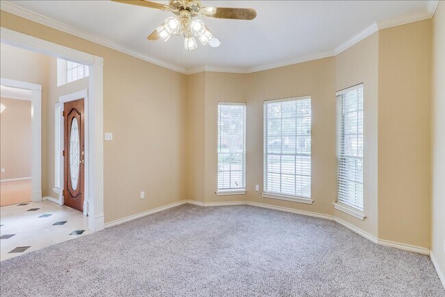Foto del edificio - 7426 Lake Travis Dr