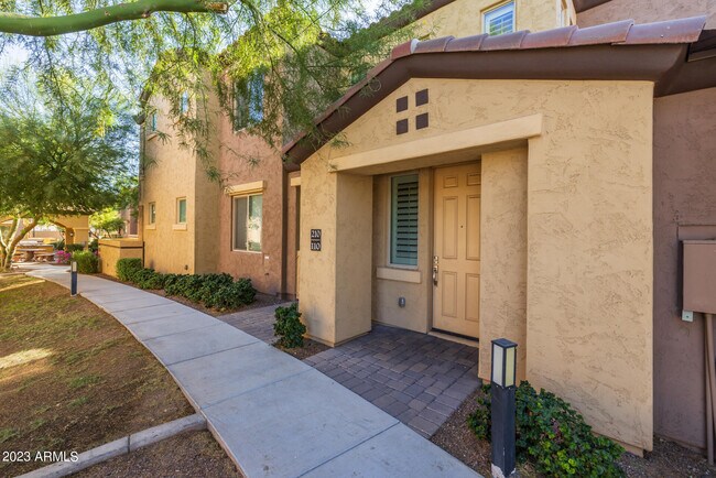 Building Photo - 250 W Queen Creek Rd
